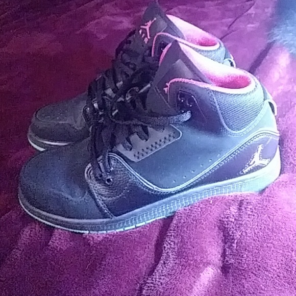 Jordans black & pink with neon green sole - Picture 2 of 5